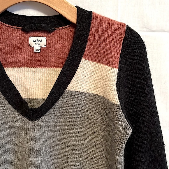 ARITZIA Wilfred V-Neck Merino Cashmere Sweater // Size L - Picture 3 of 7